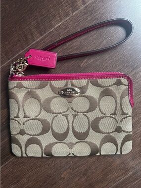 Coach 2015 Signature Jacquard Wristlet with Pink Trim